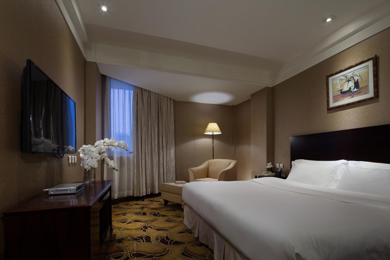 Wanxing Hotel Chao Yang Square Branch Nanning Exterior photo