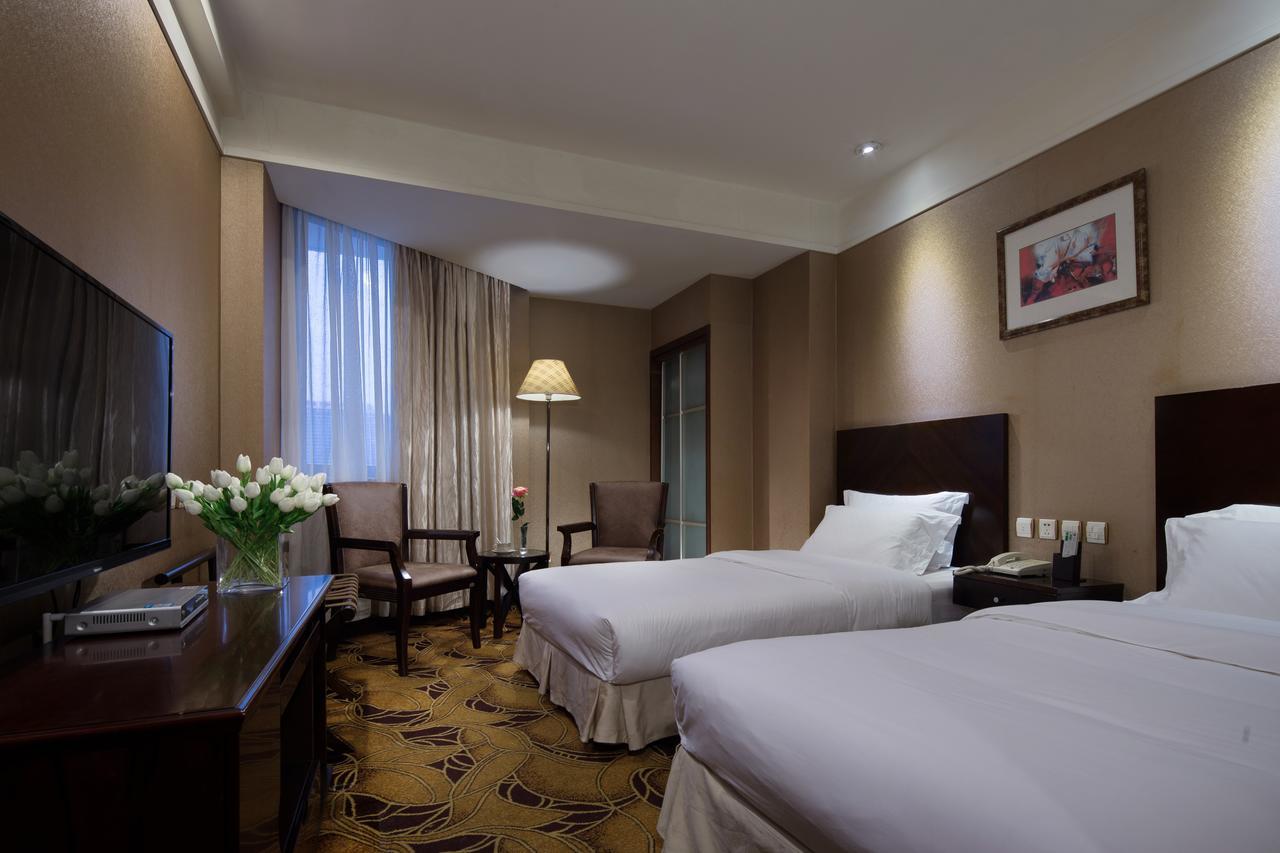 Wanxing Hotel Chao Yang Square Branch Nanning Exterior photo