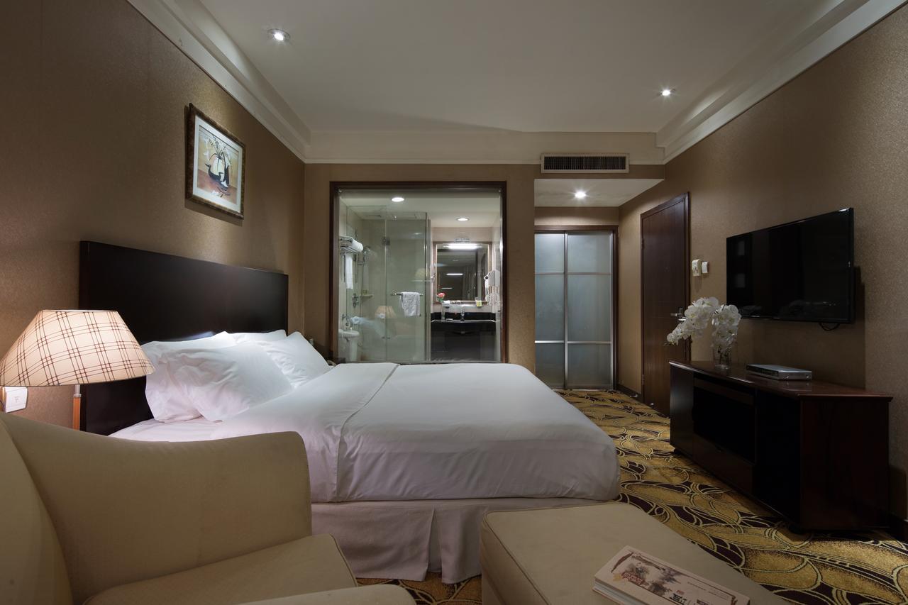 Wanxing Hotel Chao Yang Square Branch Nanning Exterior photo