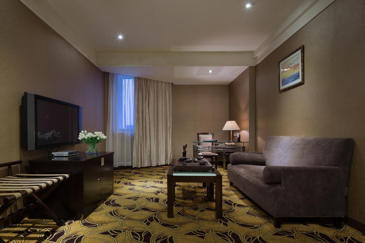 Wanxing Hotel Chao Yang Square Branch Nanning Exterior photo