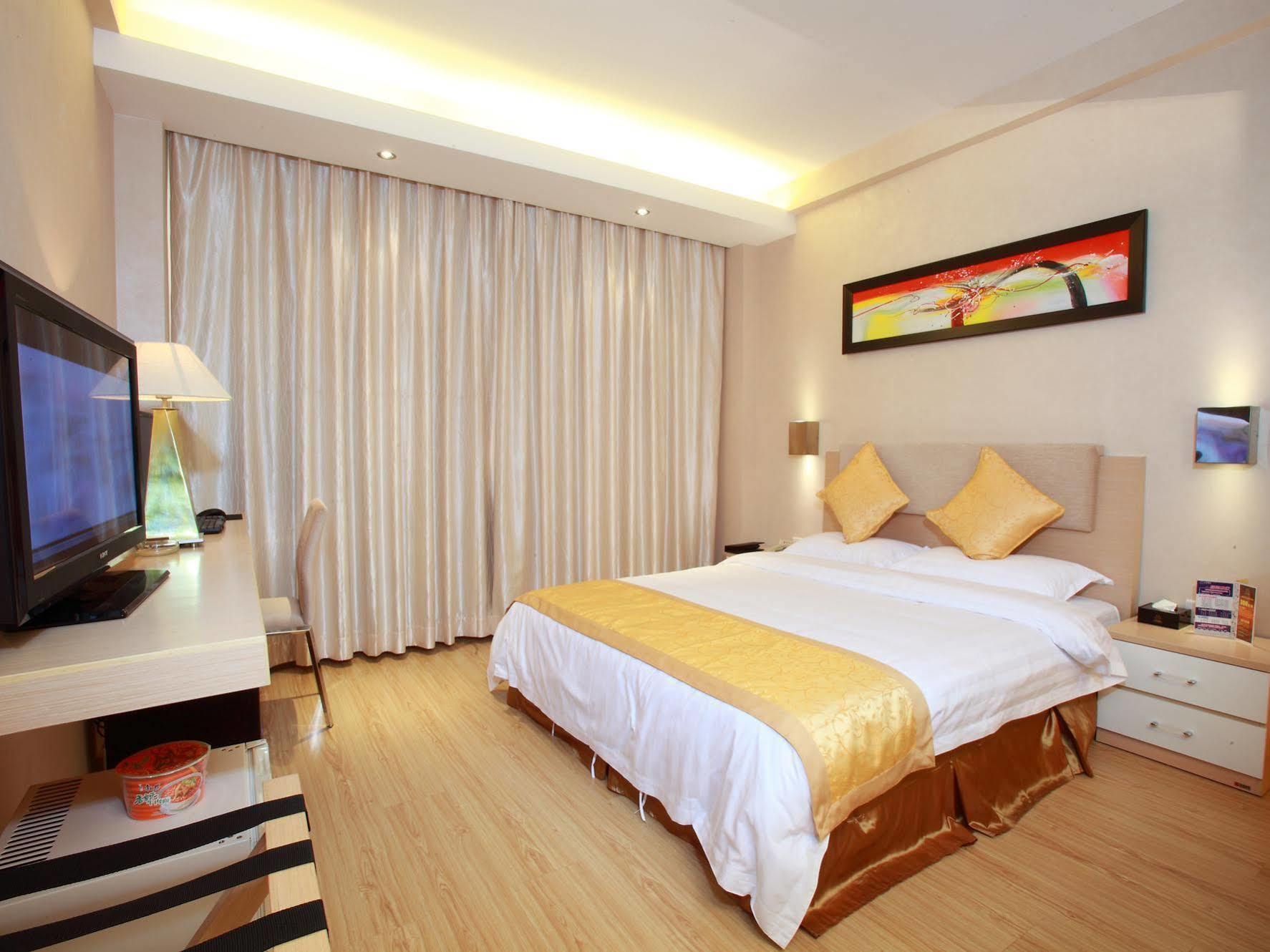 Wanxing Hotel Chao Yang Square Branch Nanning Exterior photo